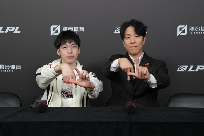 AL发布战胜WBG赛后返图：步履生风